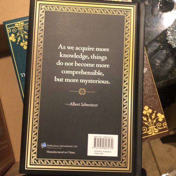 Set of Six interesting fact books. - Picture 6 of 14